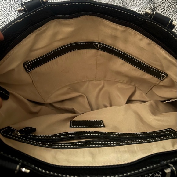 Authentic Vintage Tignanello Genuine Leather Black Shoulder Purse LIKE NEW - Picture 7 of 7